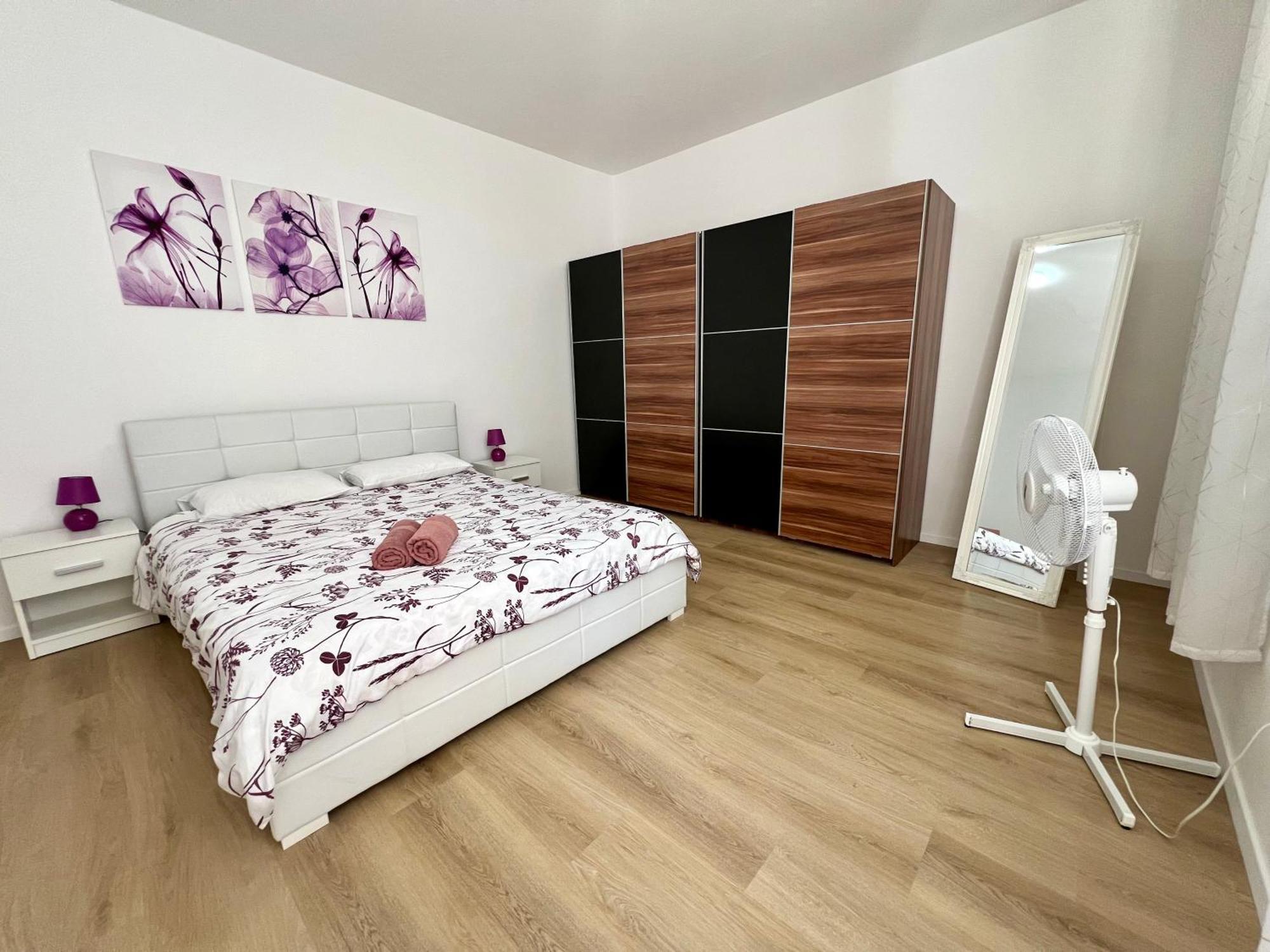 V&V Apartment Pula Eksteriør billede